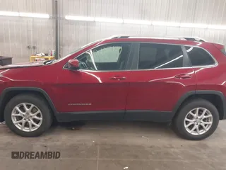 2016 Jeep Cherokee Latitude z VIN 1C4PJMCS7GW104458, wystawiony jako IAAI lot #42112371 z przebiegiem 99 723 mil mil oraz . Historia ofert i sprzedaży dostępna na DreamBid. Obrazek 15.