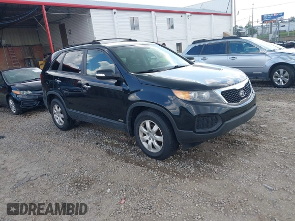 2013 Kia Sorento LX with VIN 5XYKTDA68DG408823, listed as a IAAI auction lot 42554361 with 221,917 mi miles and . Bid and sale history available at DreamBid. Image 1.