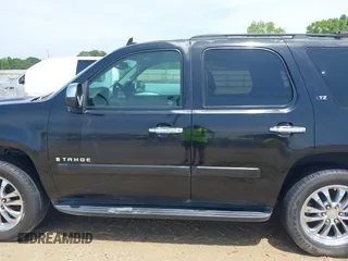 2007 Chevrolet Tahoe LT z VIN 1GNFC13J47J380225, wystawiony jako IAAI lot #42098510 z przebiegiem 248 352 mil mil oraz . Historia ofert i sprzedaży dostępna na DreamBid. Obrazek 14.