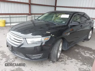 2015 Ford Taurus SEL z VIN 1FAHP2E86FG165100, wystawiony jako IAAI lot #42157272 z przebiegiem 141 846 mil mil oraz . Historia ofert i sprzedaży dostępna na DreamBid. Obrazek 17.