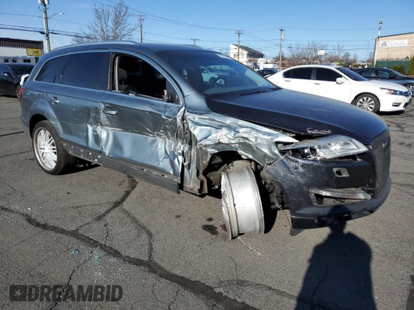 2007 Audi Q7 Premium with VIN WA1BV94L67D046626, listed as a Copart auction lot 82794274 with 196,023 mi miles and Salvage title. Bid and sale history available at DreamBid. Image 4.