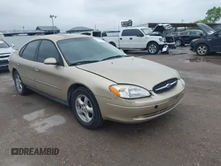 2001 Ford Taurus SES with VIN 1FAFP55U71A194476, listed as a IAAI auction lot 42094306 with 110,910 mi miles. Bid and sale history available at carsss.com. Image 1.