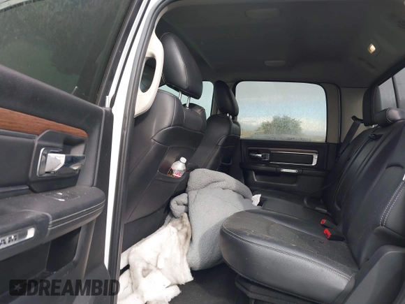 2017 Ram 2500 Laramie with VIN 3C6UR5FL9HG600438, listed as a IAAI auction lot 41243073 with 160,752 mi miles. Bid and sale history available at carsss.com. Image 8.