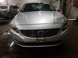 2015 Volvo S60 T5 Premier with VIN YV1612TB4F2304312, listed as a Copart auction lot 88788935 with 98,941 mi miles and Salvage Title. Bid and sale history available at carsss.com. Image 5.