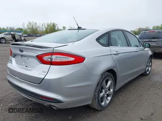 2013 Ford Fusion SE with VIN 3FA6P0HR5DR199082, listed as a IAAI auction lot 42191538 with 142,527 mi miles and . Bid and sale history available at DreamBid. Image 4.