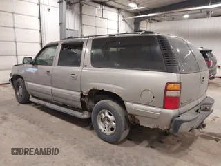 2000 GMC Yukon XL SLT with VIN 3GKFK16T7YG201904, listed as a IAAI auction lot 41704897 with 1 mi miles. Bid and sale history available at carsss.com. Image 3.