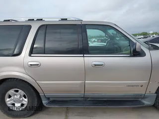 2001 Lincoln Navigator with VIN 5LMEU27R61LJ25426, listed as a IAAI auction lot 42455202 with 345,744 mi miles and . Bid and sale history available at DreamBid. Image 14.