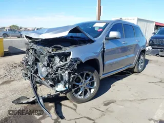 2020 Jeep Grand Cherokee Summit z VIN 1C4RJFJG2LC173184, wystawiony jako IAAI lot #41343182 z przebiegiem 70 192 mil mil oraz . Historia ofert i sprzedaży dostępna na DreamBid. Obrazek 17.
