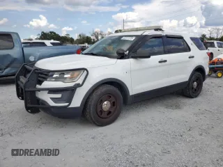 2017 Ford Police Interceptor Utility с VIN 1FM5K8ARXHGD92284, выставлен на аукционе Copart как лот 62311115 с пробегом 79 646 миль миль и Списание • Salvage title. История ставок и продаж доступна на DreamBid. Изображение 1.
