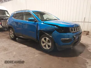 2018 Jeep Compass Altitude z VIN 3C4NJCBB5JT442957, wystawiony jako IAAI lot #42212891 z przebiegiem 64 697 mil mil oraz . Historia ofert i sprzedaży dostępna na DreamBid. Obrazek 1.