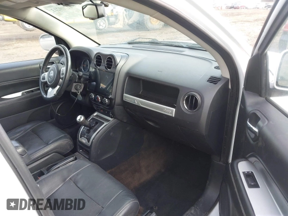 2015 Jeep Compass High Altitude Edition with VIN 1C4NJDEB6FD269920, listed as a IAAI auction lot 41709213 with 162,633 mi miles. Bid and sale history available at carsss.com. Image 5.