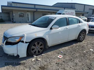 2013 Chrysler 200 Touring with VIN 1C3CCBBBXDN570387, listed as a Copart auction lot 62681384 with 0 mi miles and Salvage Title. Bid and sale history available at carsss.com. Image 1.