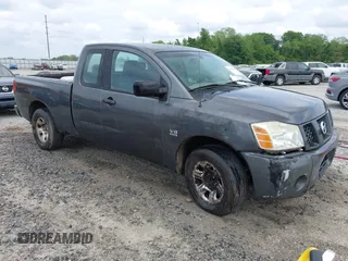2004 Nissan Titan SE z VIN 1N6AA06A94N519832, wystawiony jako IAAI lot #42123544 z przebiegiem 140 485 mil mil oraz . Historia ofert i sprzedaży dostępna na DreamBid. Obrazek 1.
