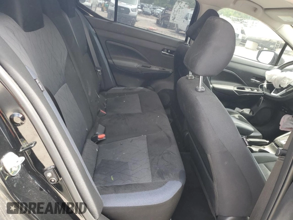 2023 Nissan Versa SV z VIN 3N1CN8EV1PL863536, wystawiony jako Copart lot #55695415 z przebiegiem 20 197 mil mil oraz Szkoda całkowita • Salvage title. Historia ofert i sprzedaży dostępna na DreamBid. Obrazek 10.
