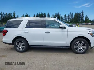 2024 Ford Expedition Limited с VIN 1FMJU2A88REA35566, выставлен на аукционе IAAI как лот 42478954 с пробегом 31 932 миль миль и . История ставок и продаж доступна на DreamBid. Изображение 13.