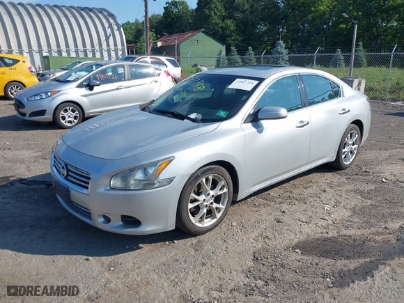 2014 Nissan Maxima 3.5 SV with VIN 1N4AA5AP3EC481223, listed as a IAAI auction lot 39807318 with 106,882 mi miles. Bid and sale history available at carsss.com. Image 17.