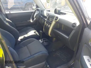 2006 Scion xB z VIN JTLKT324464090213, wystawiony jako IAAI lot #42306140 z przebiegiem 223 224 mil mil oraz . Historia ofert i sprzedaży dostępna na DreamBid. Obrazek 5.
