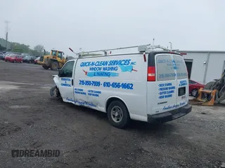 2007 Chevrolet Express Cargo with VIN 1GCFG15X971163915, listed as a IAAI auction lot 42267952 with Not provided miles and . Bid and sale history available at DreamBid. Image 3.