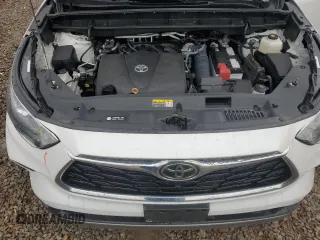2022 Toyota Highlander Platinum z VIN 5TDFZRBH0NS190765, wystawiony jako Copart lot #57772435 z przebiegiem 33 939 mil mil oraz Szkoda całkowita • Salvage title. Historia ofert i sprzedaży dostępna na DreamBid. Obrazek 12.