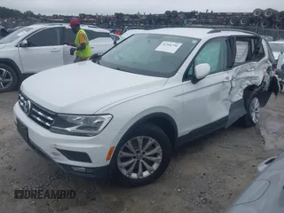 2018 Volkswagen Tiguan S with VIN 3VV1B7AX1JM032250, listed as a IAAI auction lot 42366790 with 65,406 mi miles and . Bid and sale history available at DreamBid. Image 17.