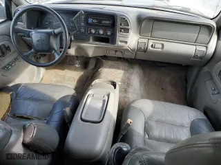 2000 Chevrolet Tahoe Limited with VIN 1GNEC13R8YR160994, listed as a Copart auction lot 49612635 with 207,062 mi miles and Salvage Title. Bid and sale history available at carsss.com. Image 8.