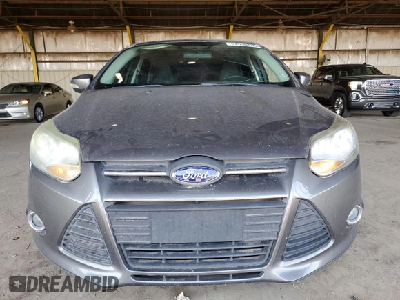 2014 Ford Focus SE z VIN 1FADP3K20EL363391, wystawiony jako Copart lot #52556335 z przebiegiem 111 614 mil mil oraz Tytuł czysty. Historia ofert i sprzedaży dostępna na DreamBid. Obrazek 5.