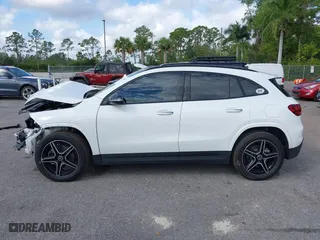 2025 Mercedes-Benz GLA with VIN W1N4N4GB0SJ657498, listed as a IAAI auction lot 41472062 with 505 mi miles. Bid and sale history available at carsss.com. Image 14.