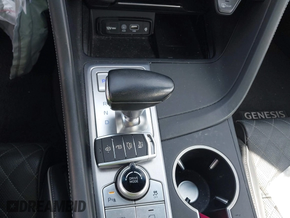 2021 Genesis G70 3.3T with VIN KMTG34LE2MU075898, listed as a IAAI auction lot 41375438 with 41,429 mi miles and . Bid and sale history available at DreamBid. Image 11.
