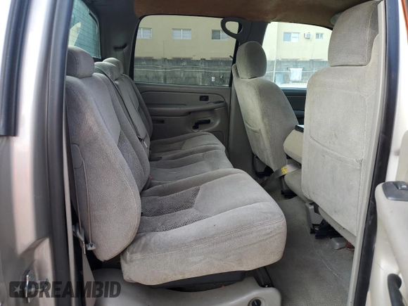 2005 Chevrolet Avalanche LS with VIN 3GNEC12Z55G202356, listed as a Copart auction lot 52032015 with 245,490 mi miles and Salvage title. Bid and sale history available at DreamBid. Image 10.