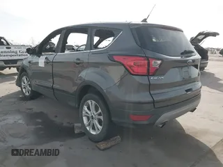 2019 Ford Escape SE with VIN 1FMCU0GD3KUA29977, listed as a IAAI auction lot 41822579 with 1 mi miles. Bid and sale history available at carsss.com. Image 3.