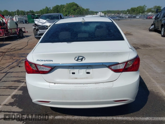 2013 Hyundai Sonata GLS with VIN 5NPEB4AC8DH788602, listed as a IAAI auction lot 42082200 with 213,747 mi miles and . Bid and sale history available at carsss.com. Image 16.