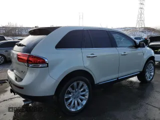 2014 Lincoln MKX with VIN 2LMDJ6JKXEBL17131, listed as a Copart auction lot 41811194 with 141,200 mi miles and Clean Title. Bid and sale history available at carsss.com. Image 3.
