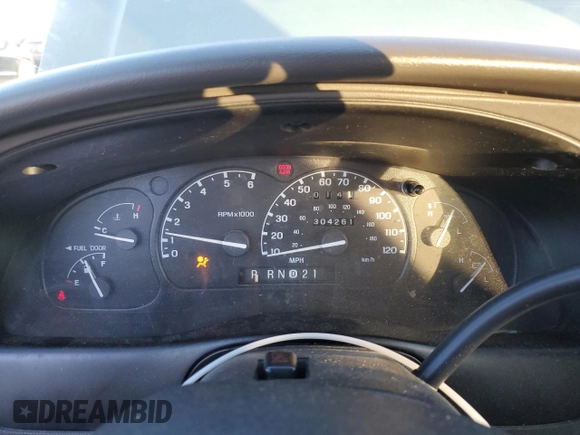 1999 Mercury Mountaineer z VIN 4M2ZU55P7XUJ42065, wystawiony jako Copart lot #85194624 z przebiegiem 304 261 mil mil oraz Szkoda całkowita • Salvage title. Historia ofert i sprzedaży dostępna na DreamBid. Obrazek 9.