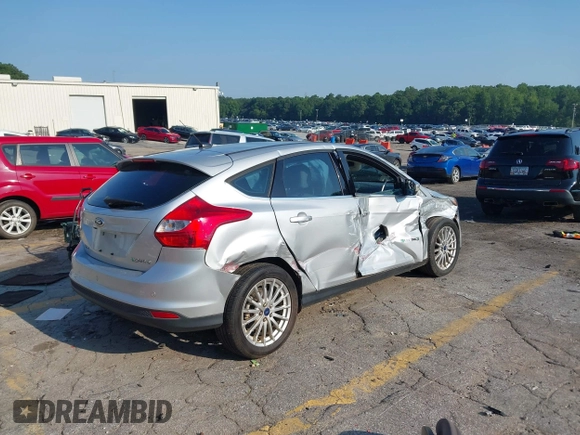 2014 Ford Focus Electric with VIN 1FADP3R43EL353378, listed as a IAAI auction lot 42555423 with 58,114 mi miles and . Bid and sale history available at DreamBid. Image 4.