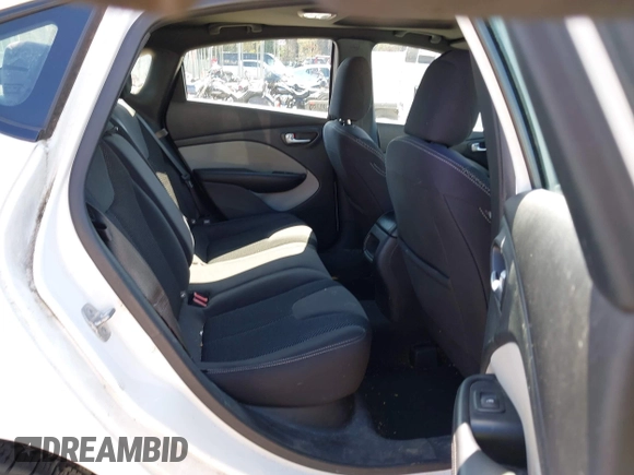 2014 Dodge Dart SXT with VIN 1C3CDFBB1ED926544, listed as a IAAI auction lot 41936321 with 82,897 mi miles. Bid and sale history available at carsss.com. Image 8.