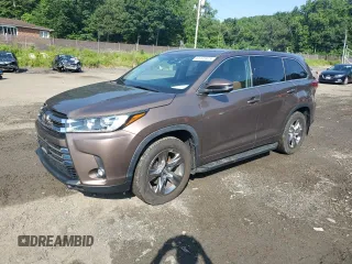 2019 Toyota Highlander Limited z VIN 5TDDZRFH8KS738007, wystawiony jako Copart lot #61475975 z przebiegiem 62 792 mil mil oraz Szkoda całkowita • Salvage title. Historia ofert i sprzedaży dostępna na DreamBid. Obrazek 1.