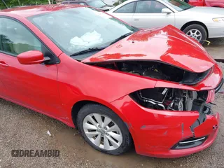 2014 Dodge Dart SXT z VIN 1C3CDFBBXED920516, wystawiony jako IAAI lot #42252949 z przebiegiem 101 566 mil mil oraz . Historia ofert i sprzedaży dostępna na DreamBid. Obrazek 18.