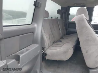 2006 Chevrolet Silverado 1500 LT2 with VIN 2GCEK19B161147287, listed as a IAAI auction lot 41508773 with 202,155 mi miles. Bid and sale history available at carsss.com. Image 8.