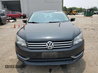 2014 Volkswagen Passat Wolfsburg Edition with VIN 1VWAT7A31EC053922, listed as a Copart auction lot 59945025 with 136,864 mi miles and Clean title. Bid and sale history available at DreamBid. Image 5.