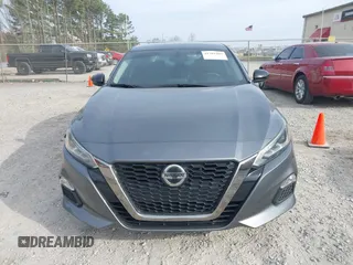 2019 Nissan Altima 2.5 SR with VIN 1N4BL4CV4KC187510, listed as a IAAI auction lot 41701483 with 101,165 mi miles. Bid and sale history available at carsss.com. Image 12.