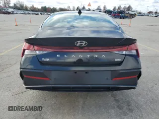 2024 Hyundai Elantra Limited z VIN KMHLN4DJ3RU116061, wystawiony jako Copart lot #81118414 z przebiegiem 6 256 mil mil oraz Szkoda całkowita • Salvage title. Historia ofert i sprzedaży dostępna na DreamBid. Obrazek 6.