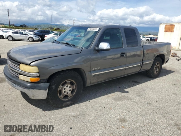 2000 Chevrolet Silverado 1500 with VIN 2GCEC19W0Y1389281, listed as a Copart auction lot 51279665 with 186,773 mi miles and Clean Title. Bid and sale history available at DreamBid. Image 1.