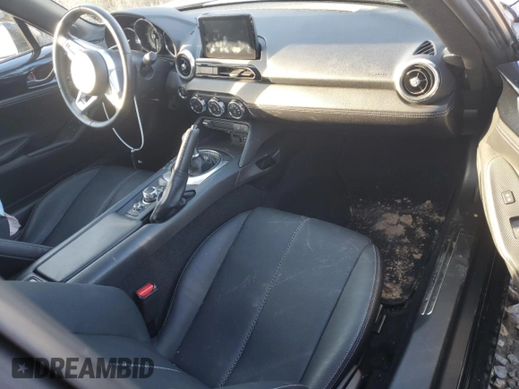 2021 Mazda MX-5 Miata Grand Touring z VIN JM1NDAM70M0458182, wystawiony jako Copart lot #43274345 z przebiegiem 14 483 mil mil oraz Czysty tytuł • Clean title. Historia ofert i sprzedaży dostępna na DreamBid. Obrazek 8.