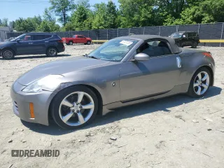 2007 Nissan 350Z Touring z VIN JN1BZ36A67M654488, wystawiony jako Copart lot #57431255 z przebiegiem 77 047 mil mil oraz Czysty tytuł • Clean title. Historia ofert i sprzedaży dostępna na DreamBid. Obrazek 1.