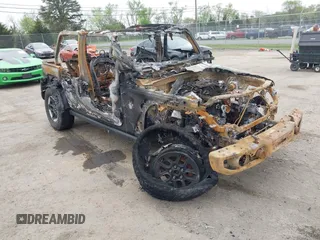 2020 Jeep Wrangler Unlimited Rubicon z VIN 1C4HJXFN4LW223932, wystawiony jako IAAI lot #41976992 z przebiegiem 37 552 mil mil oraz . Historia ofert i sprzedaży dostępna na DreamBid. Obrazek 1.