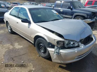 2000 Toyota Camry CE z VIN 4T1BG22K2YU657543, wystawiony jako IAAI lot #41704419 z przebiegiem 255 076 mil mil oraz . Historia ofert i sprzedaży dostępna na DreamBid. Obrazek 1.