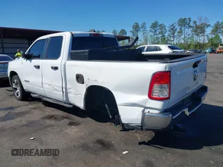 2019 Ram 1500 Tradesman z VIN 1C6RRECT8KN604344, wystawiony jako IAAI lot #41889504 z przebiegiem 123 773 mil mil oraz . Historia ofert i sprzedaży dostępna na DreamBid. Obrazek 3.