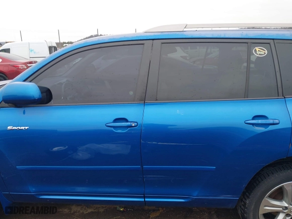 2008 Toyota Highlander Sport with VIN JTEDS43A682011877, listed as a IAAI auction lot 41546550 with 237,948 mi miles. Bid and sale history available at carsss.com. Image 14.