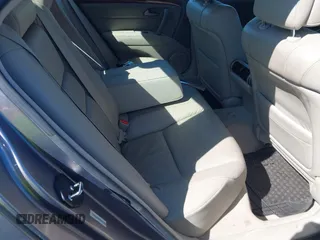2007 Acura RL Tech Pkg with VIN JH4KB16647C002703, listed as a IAAI auction lot 41882614 with 174,713 mi miles. Bid and sale history available at carsss.com. Image 8.