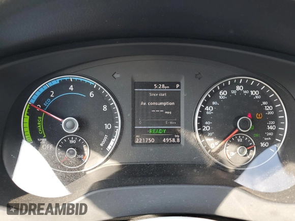 2014 Volkswagen Jetta Hybrid SE with VIN 3VW637AJ3EM291418, listed as a Copart auction lot 75678204 with 221,750 mi miles and Salvage title. Bid and sale history available at DreamBid. Image 9.